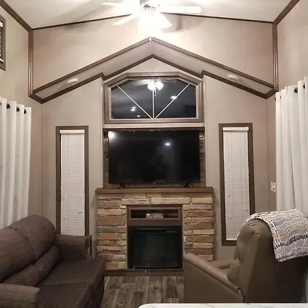 Tiny Home With Hammock Loft Bbq And Yard Phenix City Exterior photo